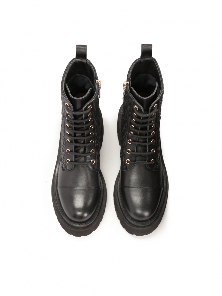 Skórzane trzewiki ze zdobioną cholewką