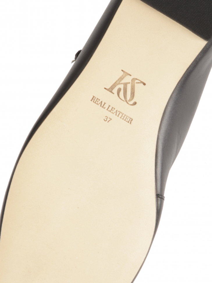 Czarne baleriny z kwadratowym noskiem