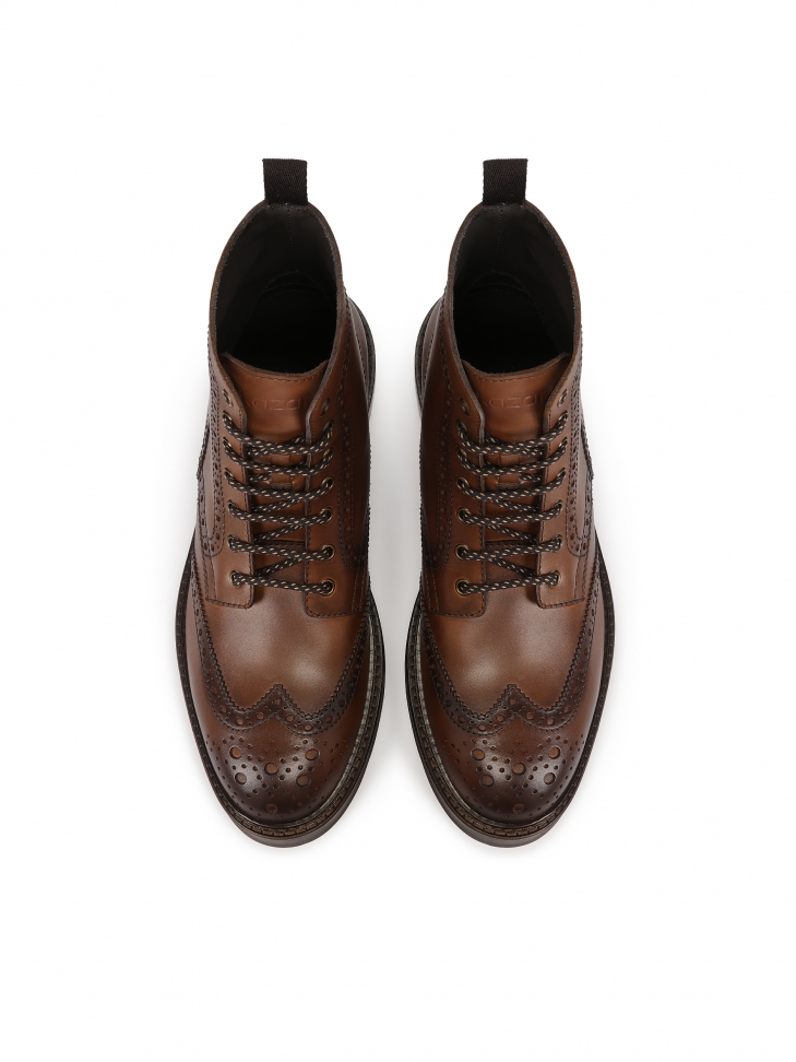 Brązowe trzewiki sznurowane ze zdobieniem brogue