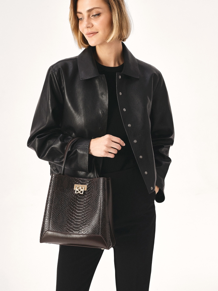 Brązowa torebka w wężowy wzór