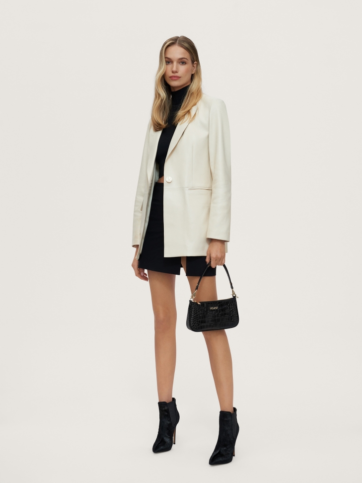 Czarne klasyczne botki damskie ze skóry z naturalnym włosiem