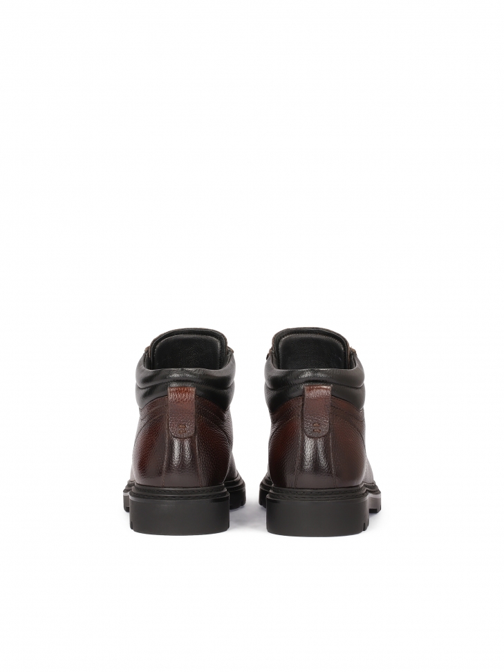 Sznurowane trzewiki z brązowej skóry