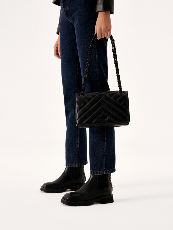 Podłużna torebka na ramię z efektownym przeszyciem