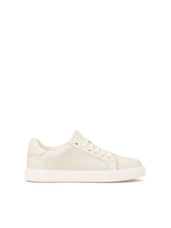 Komfortowe męskie sneakersy z perforowaną cholewką