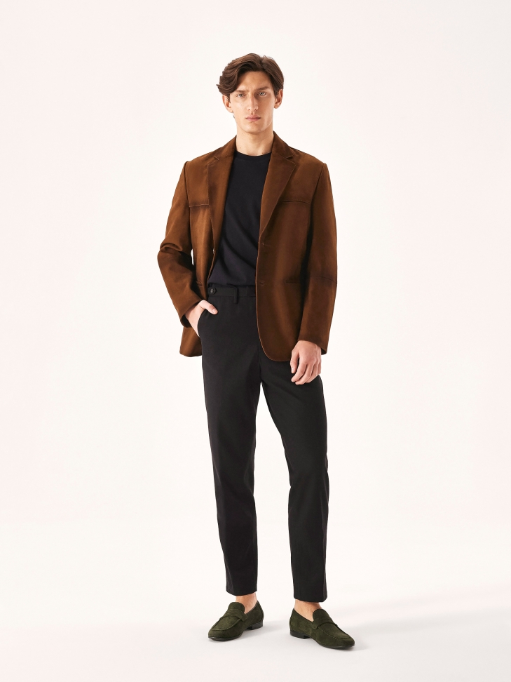 Zamszowe loafersy w khaki kolorze