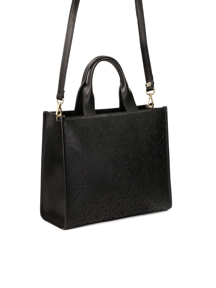 Duża torebka w ażurowy wzór