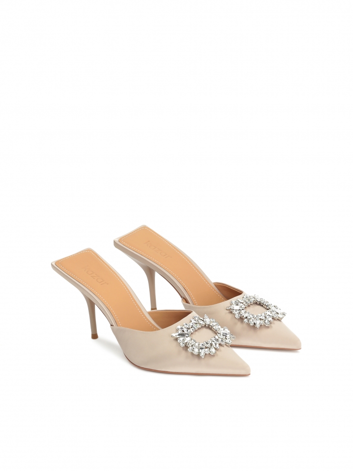 Eleganckie klapki ślubne na obcasie z biżuteryjną ozdobą z cyrkonii