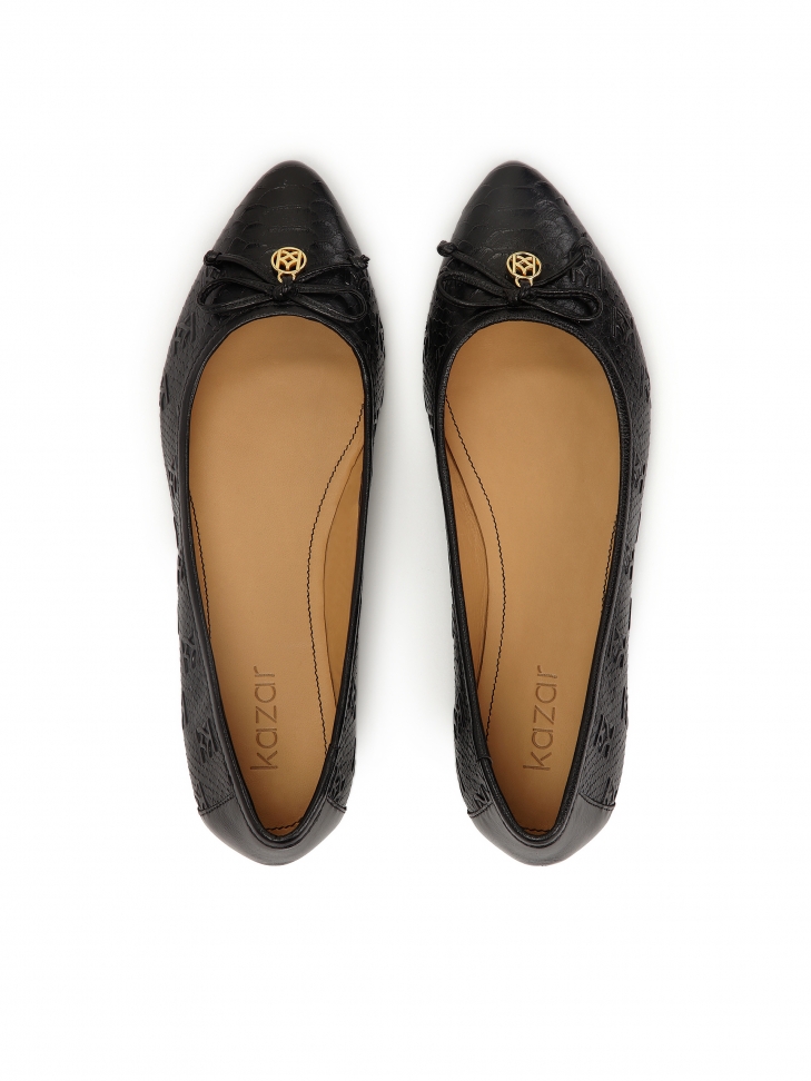 Czarne baleriny z tłoczonym wzorem