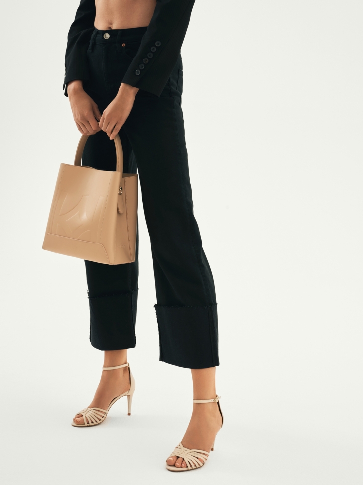 Beżowe sandały damskie