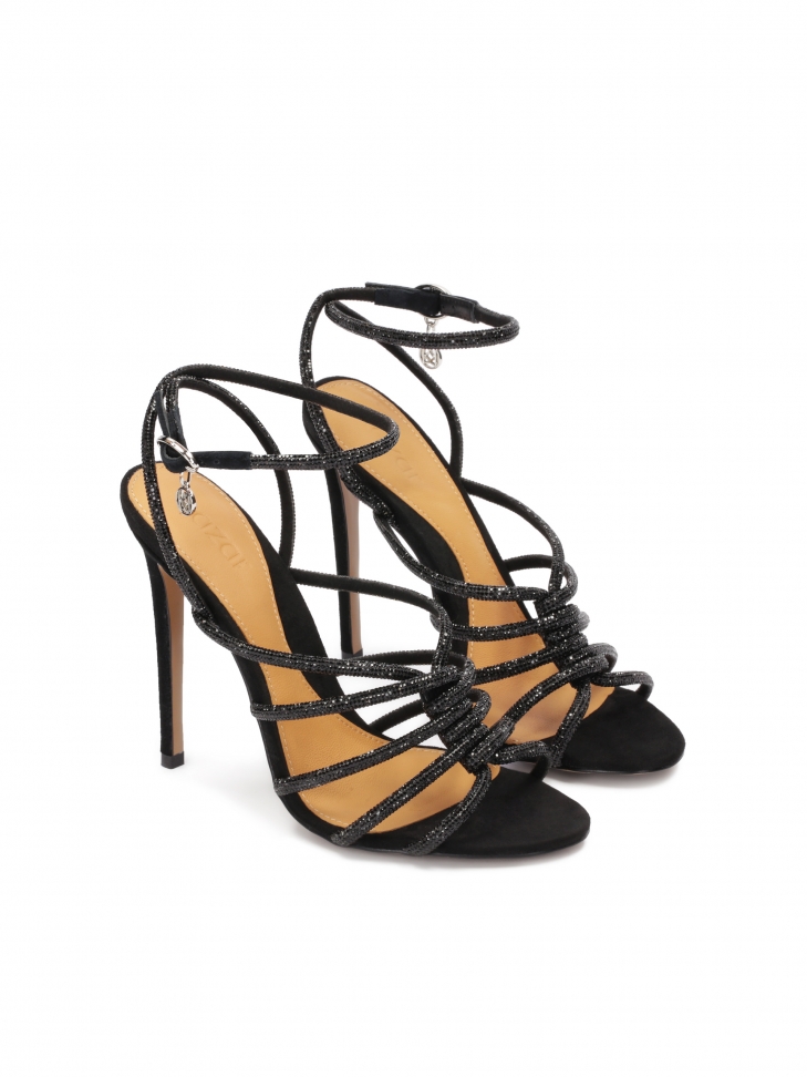 Zdobione czarne sandały z błyszczącymi paskami