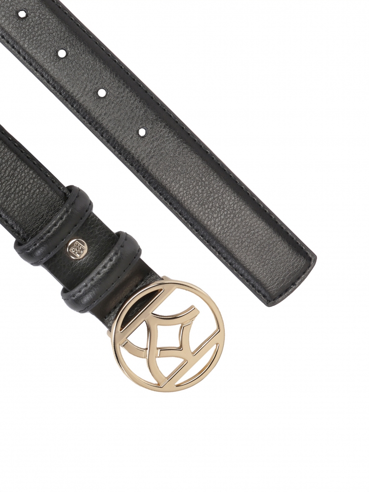 Czarny skórzany pasek damski z oągłą klamrą z monogramem