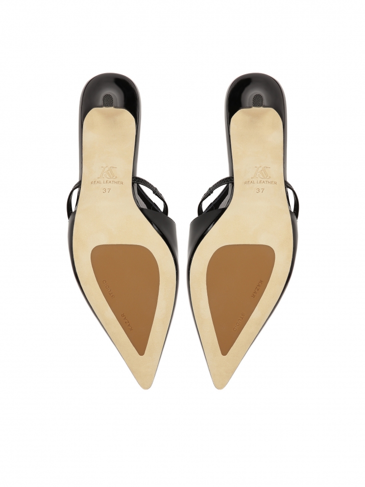 Czarne czółenka z lakierowanej skóry