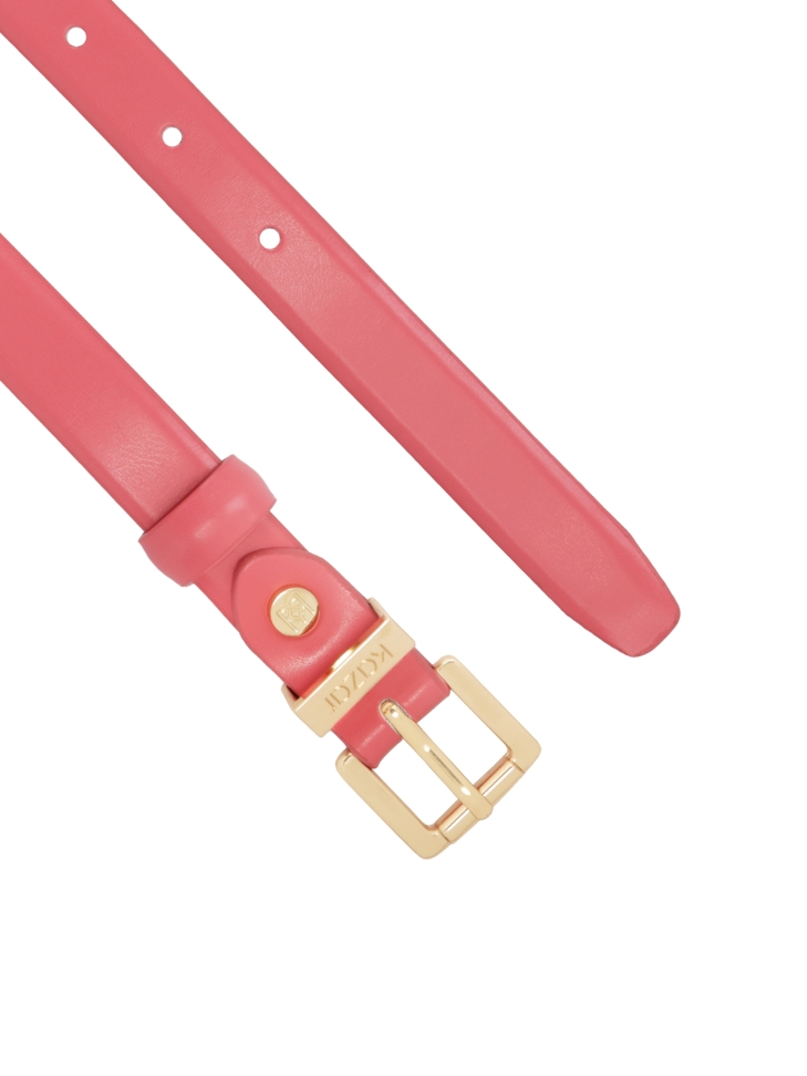 Wąski skórzany pasek w koralowym kolorze