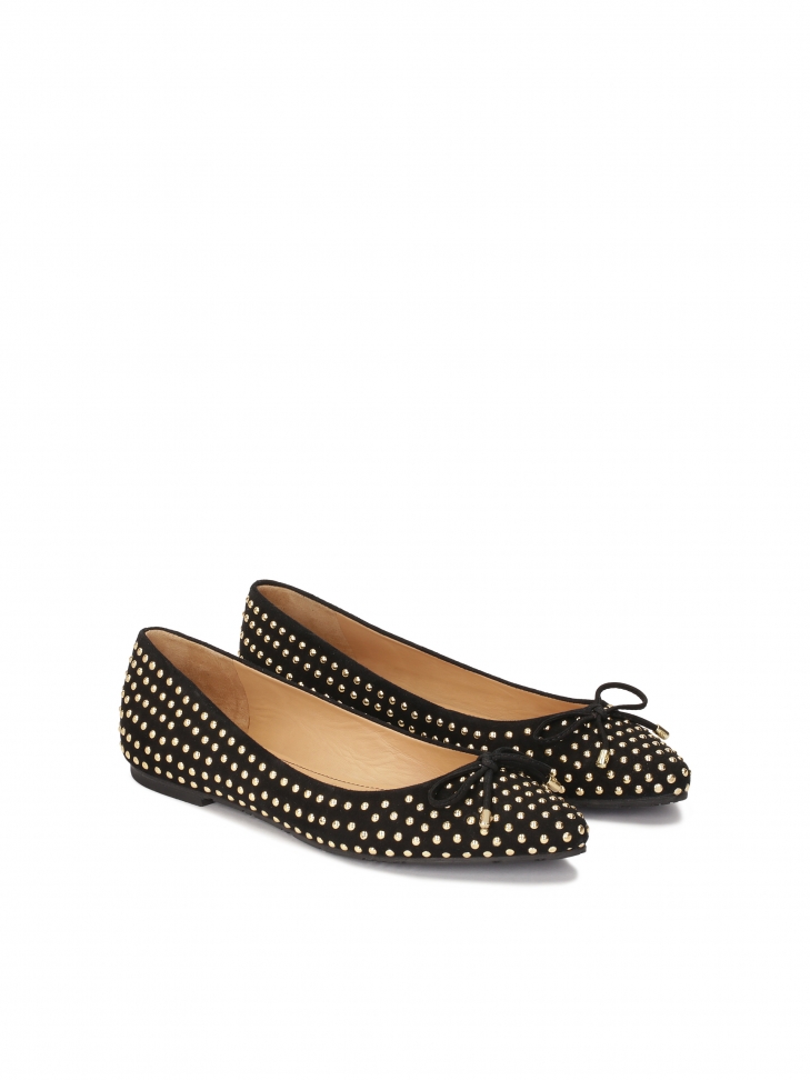 Baleriny z zamszu zdobione otymi dżetami