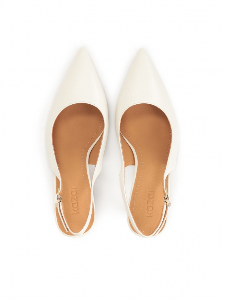 Białe czółenka z odytą piętą z Kolekcji Ślubnej