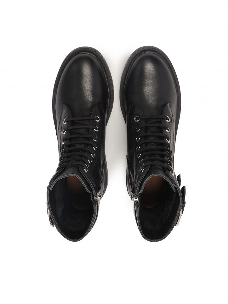 Klasyczne trzewiki damskie z metalowymi klamrami