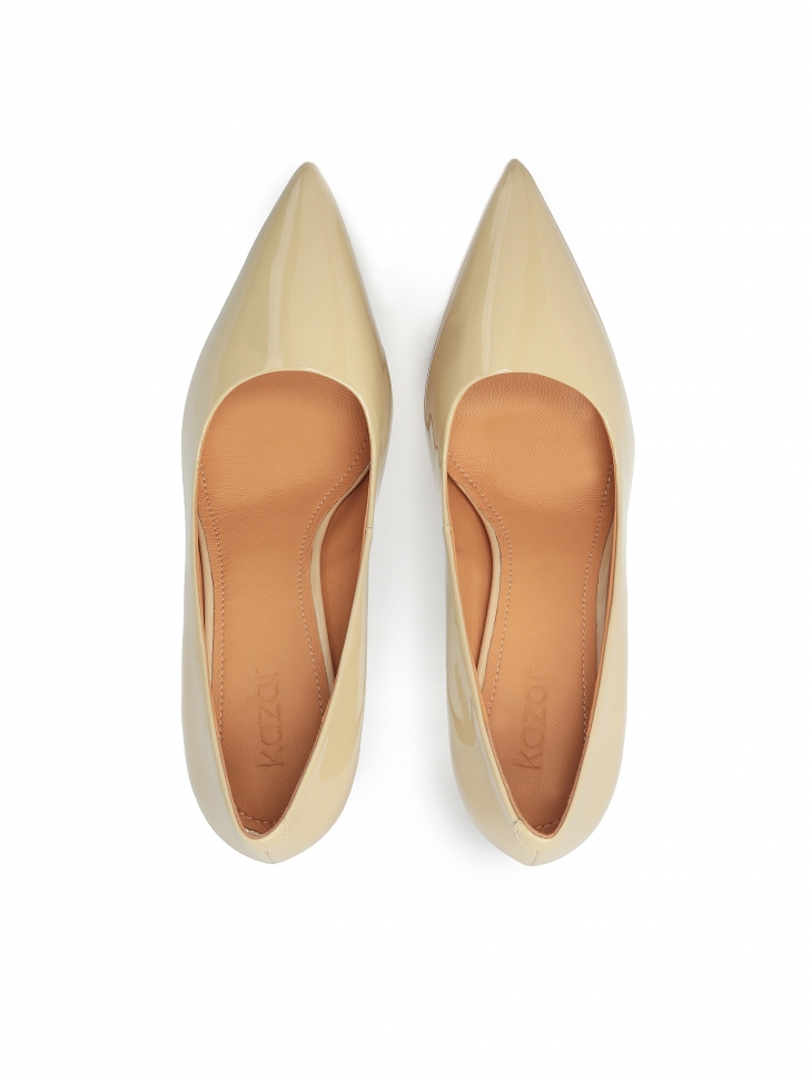 Lakierowane beżowe czółenka z platformą