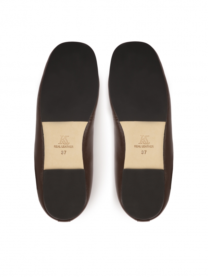 Ciemnobrązowe baleriny z wiązanym rzemykiem