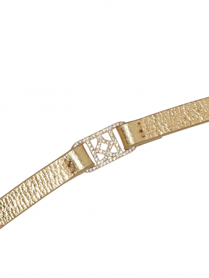 Złoty pasek z łańcuchem i monogramem