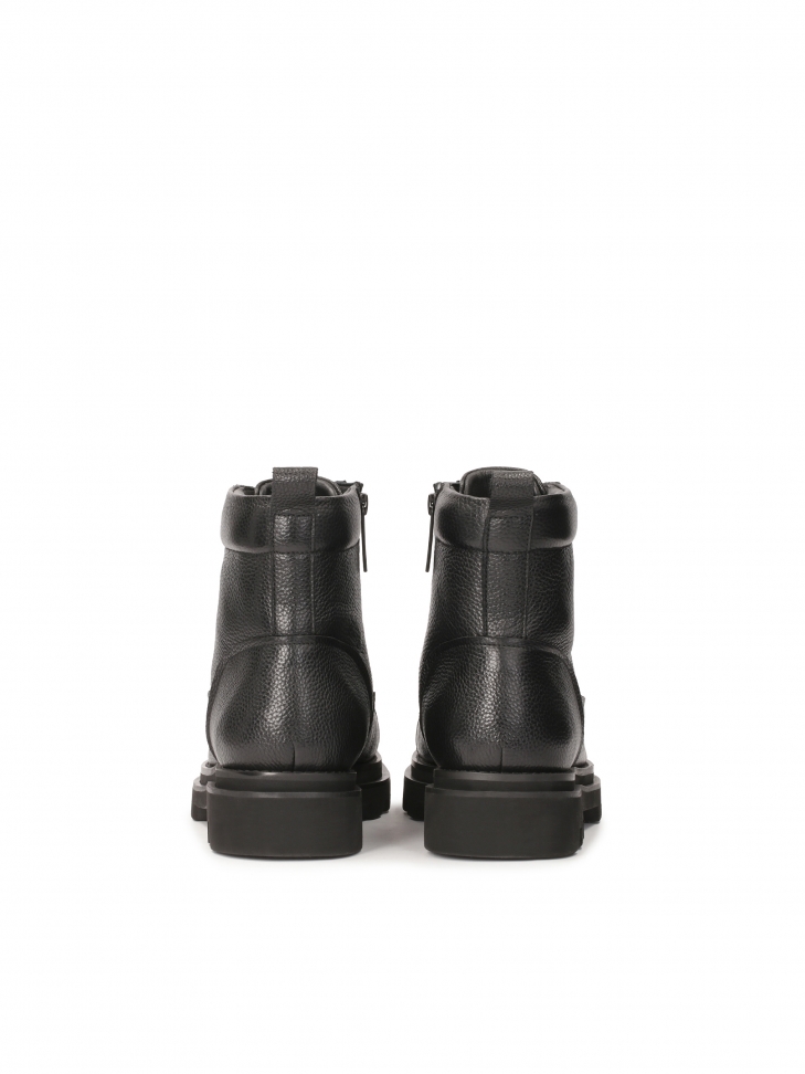 Klasyczne czarne trzewiki z ociepleniem