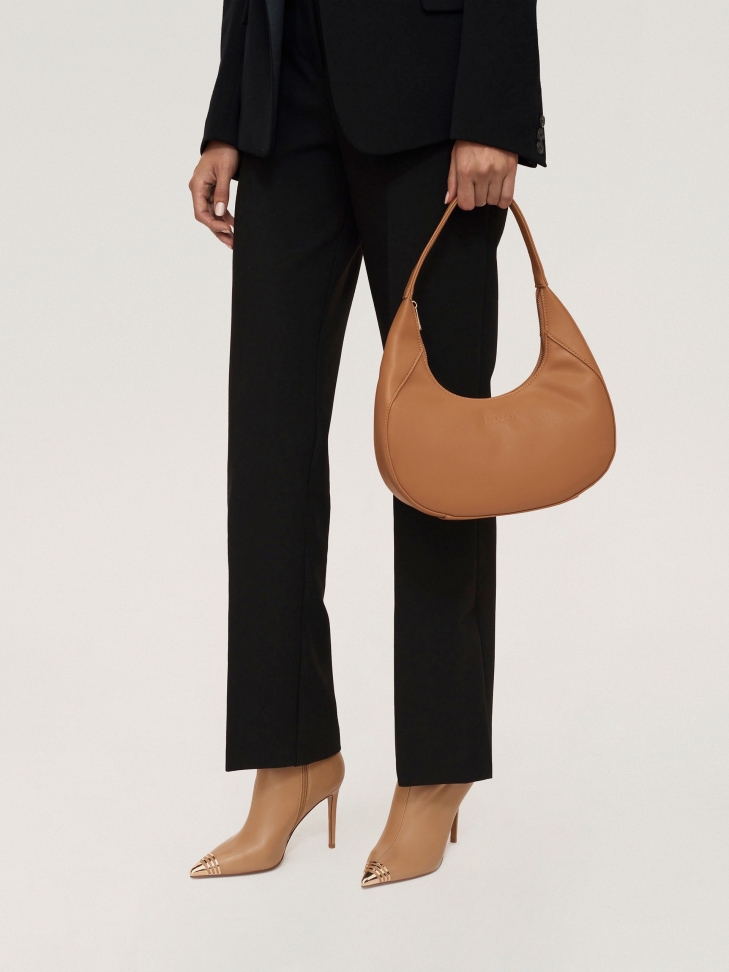 Jasnobrązowe botki na suwak ze zdobionym noskiem