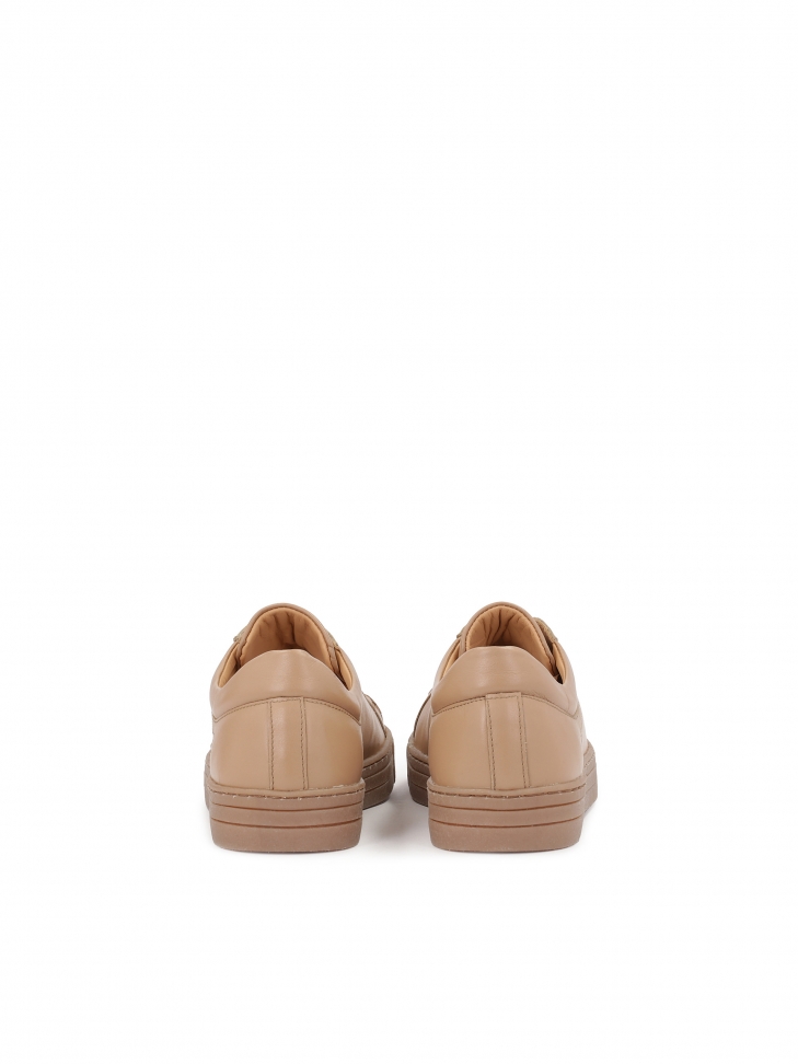 Minimalistyczne jasnobrązowe sneakersy