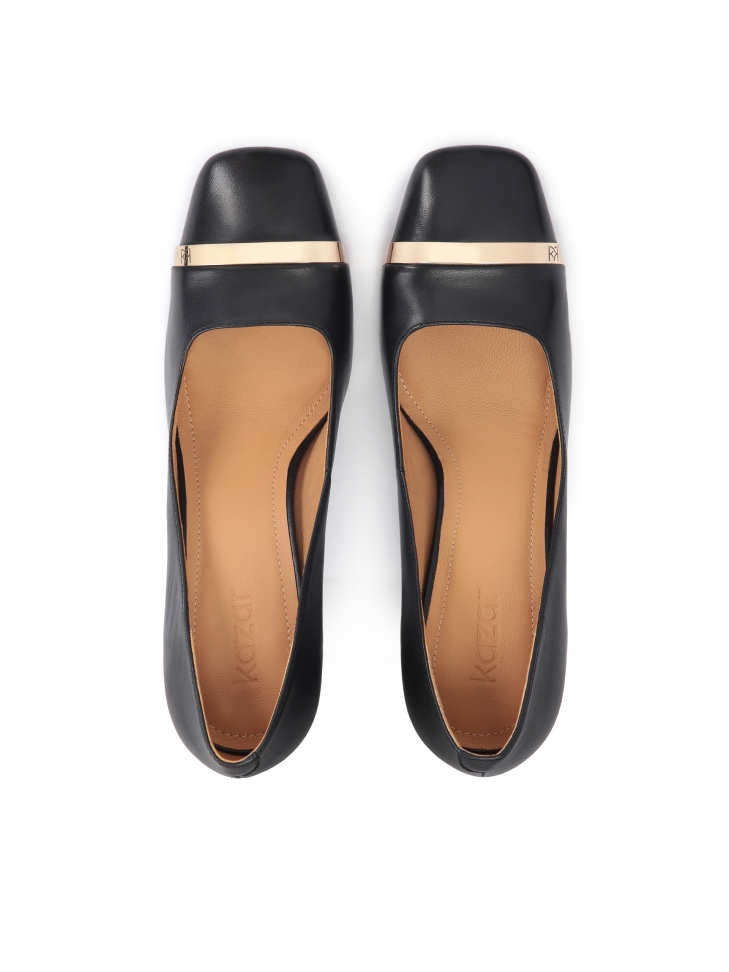 Skórzane czarne czółenka ze otą wstawką