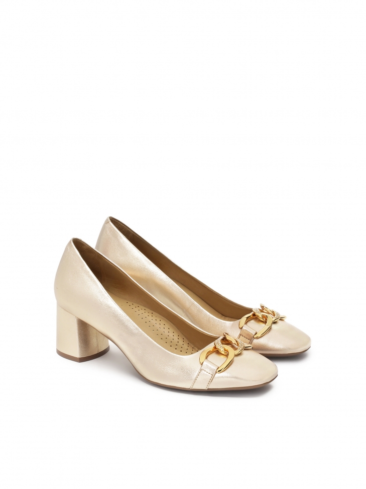 Złote czółenka z wkładką komfort