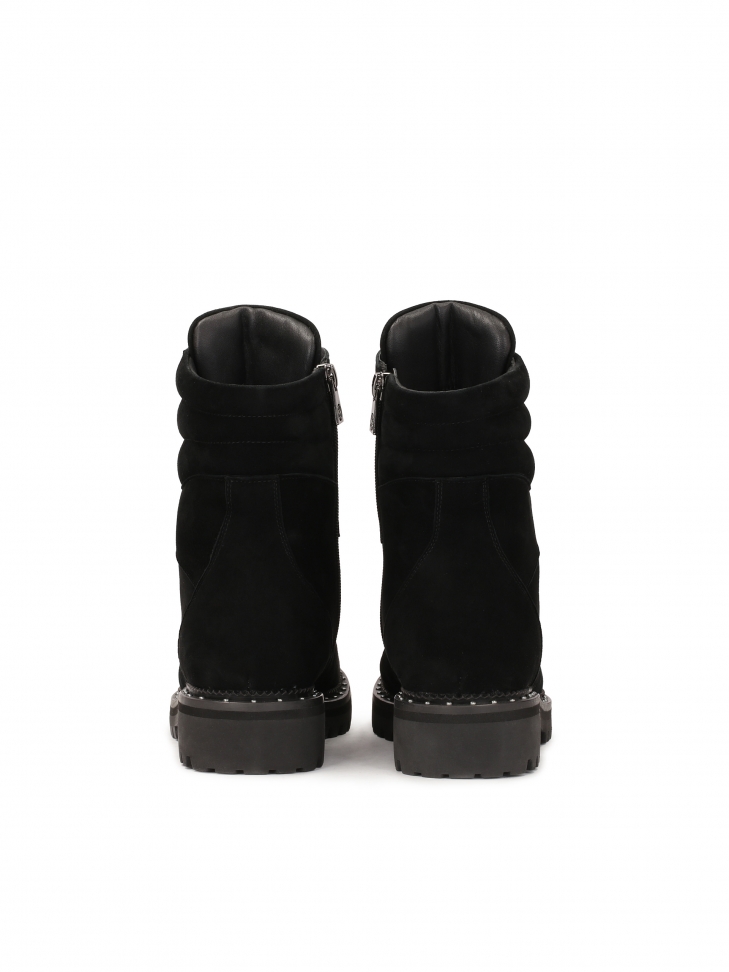Czarne zamszowe trzewiki z wysoką cholewką
