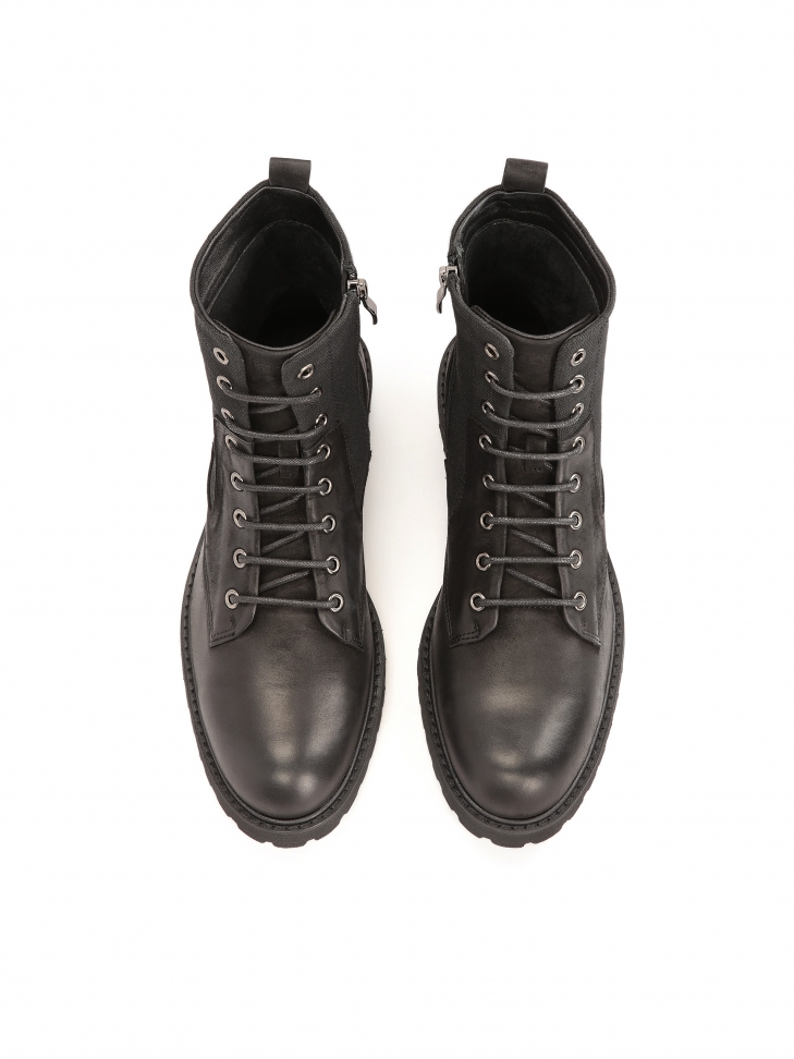 Czarne trzewiki z wysoką cholewką