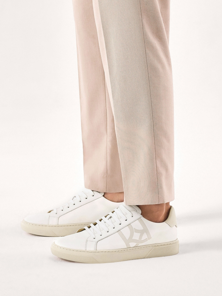 Komfortowe męskie sneakersy z sznurowaną cholewką