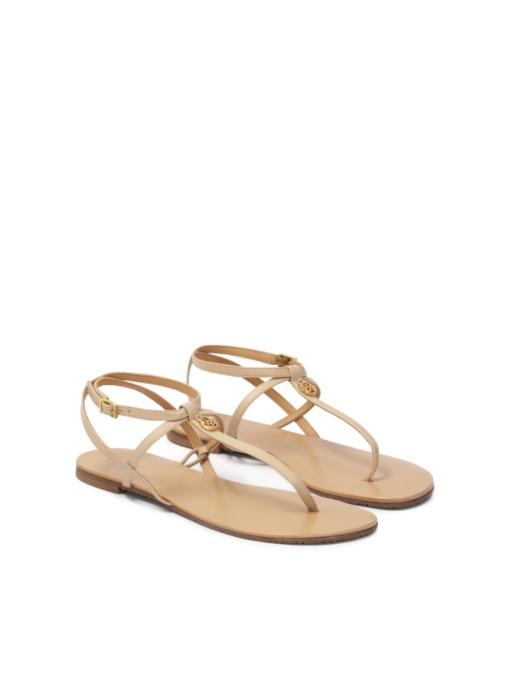 Płaskie beżowe sandały