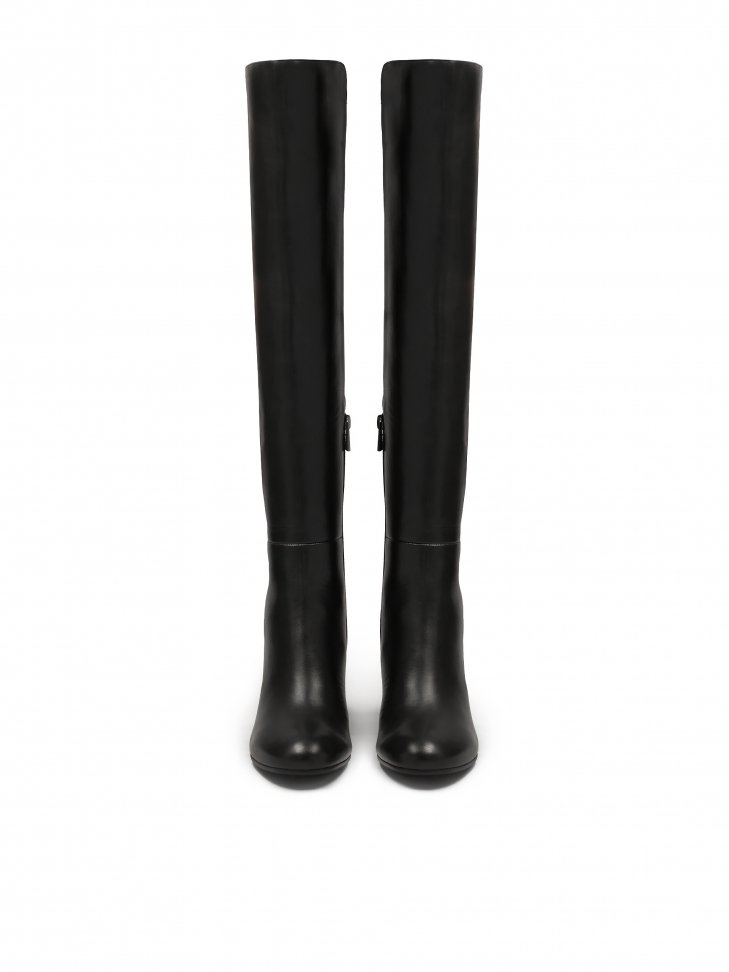 Czarne kozaki na obcasie z elastyczną wstawką