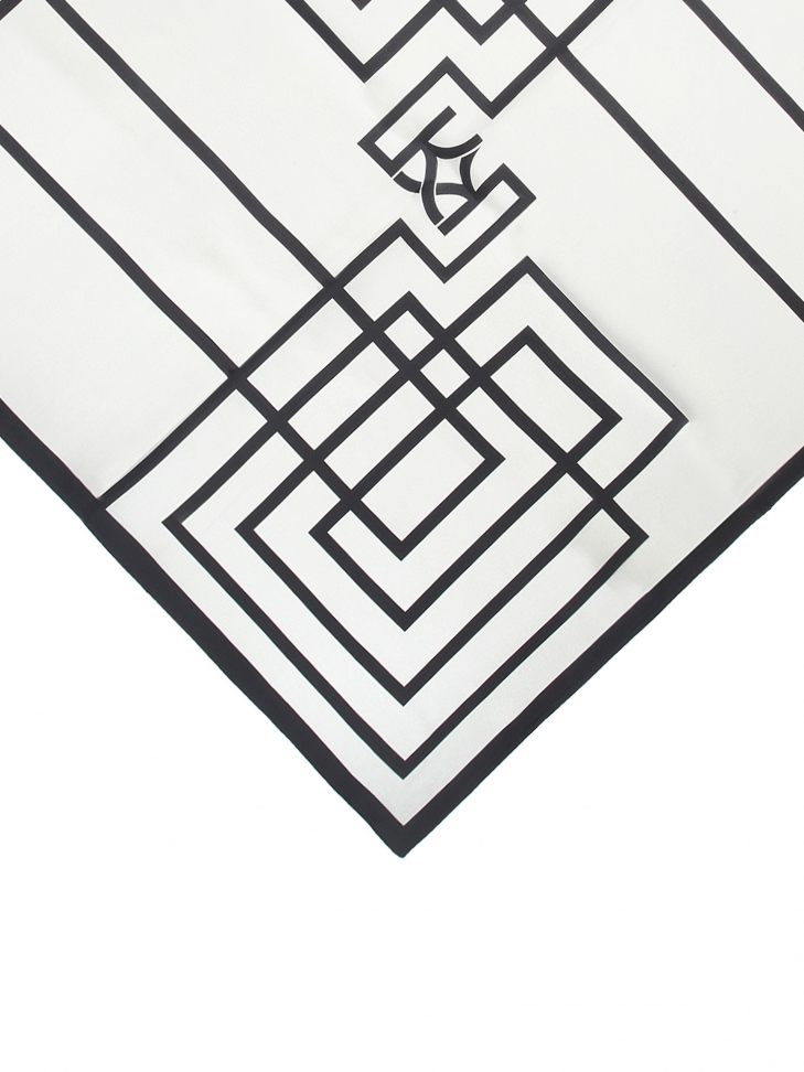 Jedwabna apaszka w geometryczne wzory