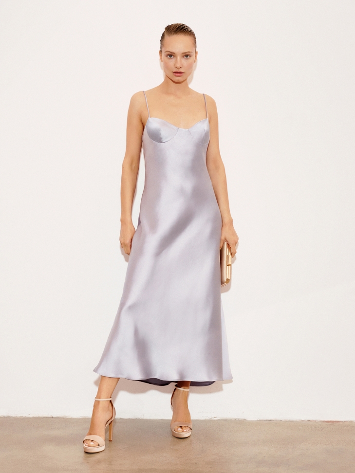 Beżowa torebka ślubna w formie sztywnego puzderka