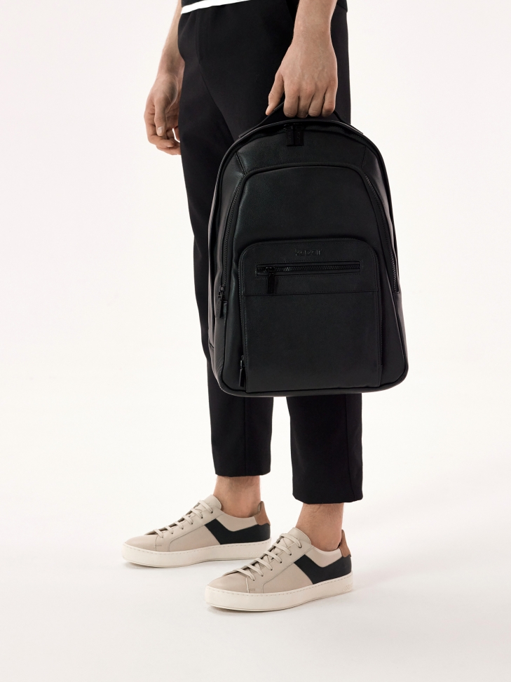 Duży skórzany plecak męski