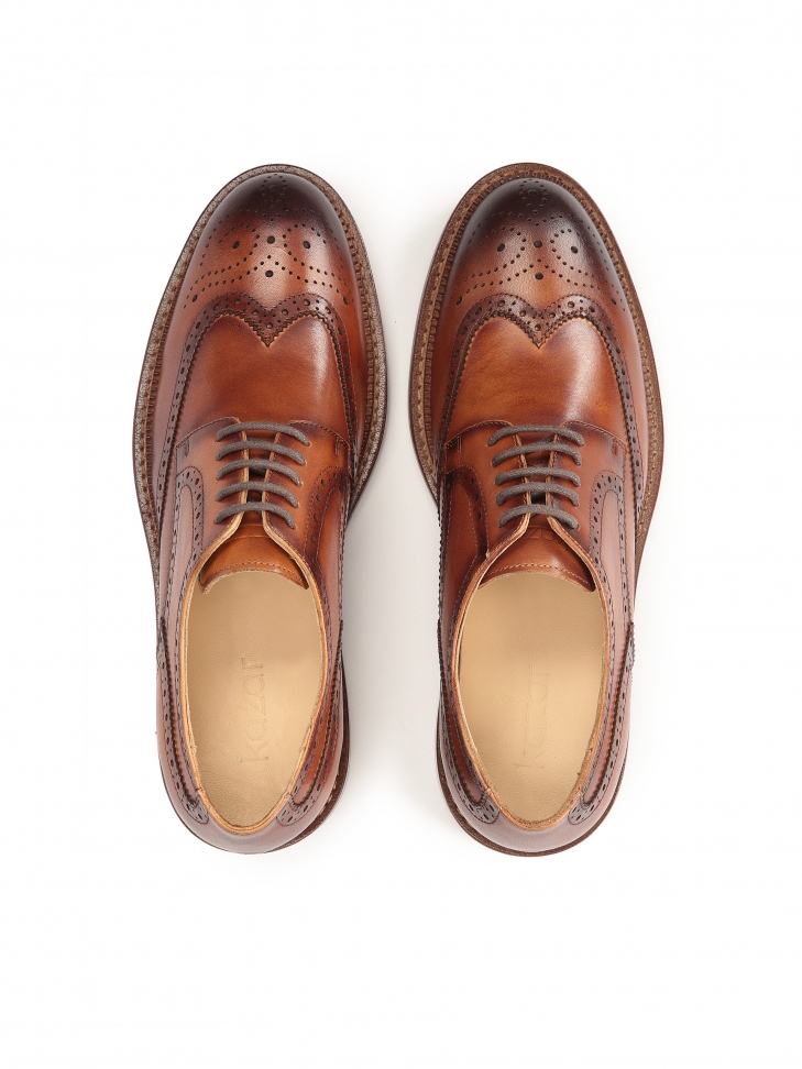 Wizytowe półbuty brogsy z ażurowym zdobieniem