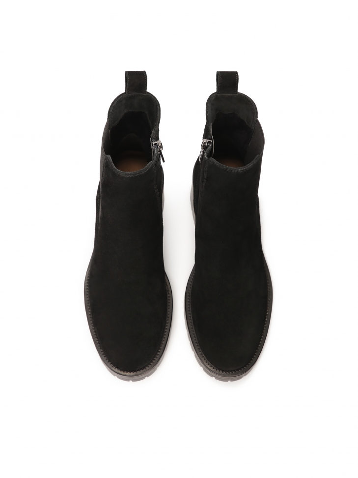 Zamszowe botki z suwakiem