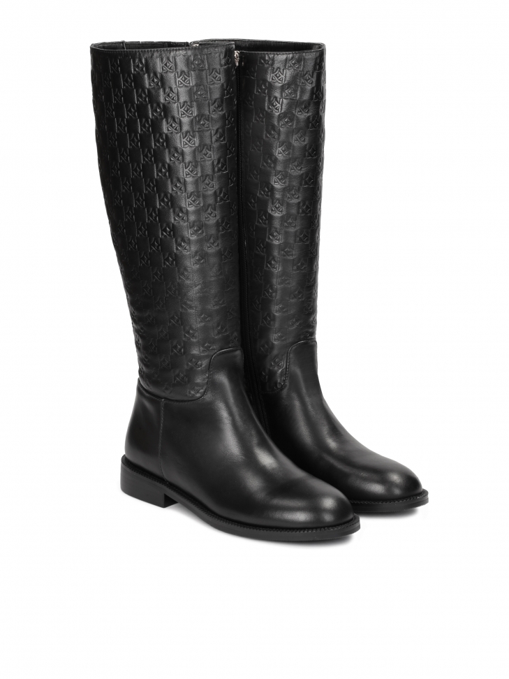 Skórzane oficerki podeślone tłoczonym wzorem