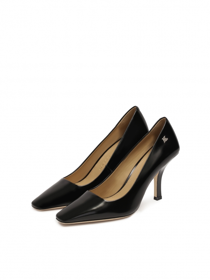 Czarne czółenka na smukłej szpilce