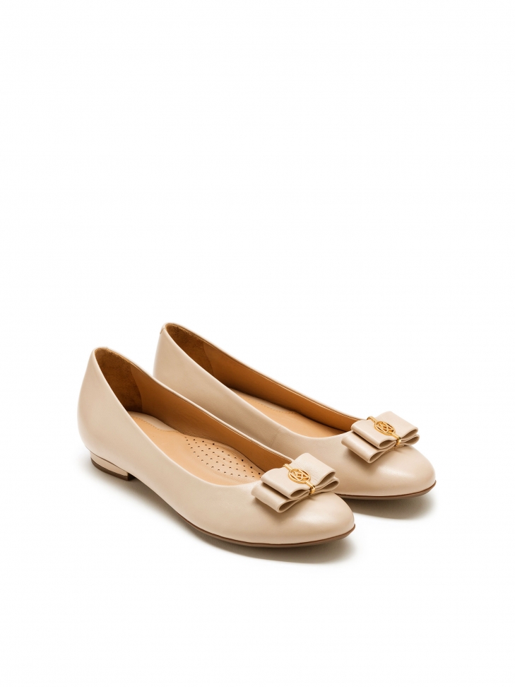 Beżowe baleriny damskie