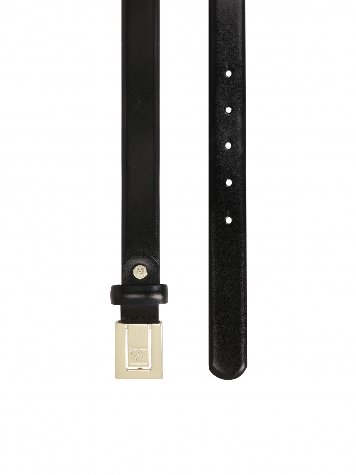 Wąski czarny pasek z zabudowaną klamrą