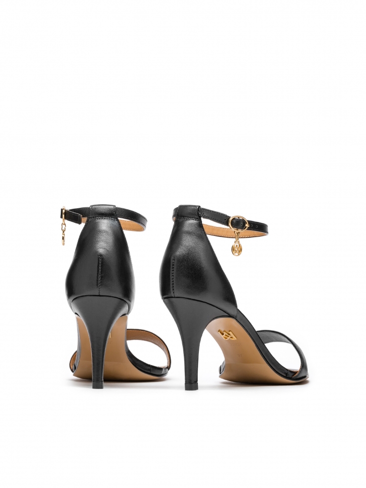 Czarne sandały damskie