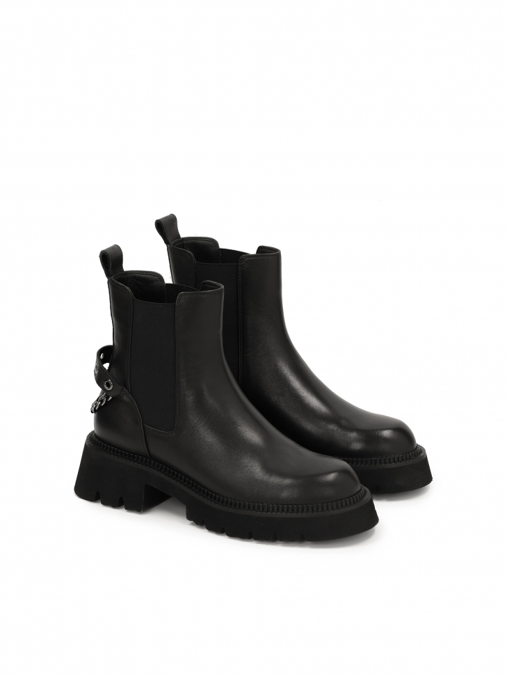 Damskie botki typu chelsea z masywną podeszwą