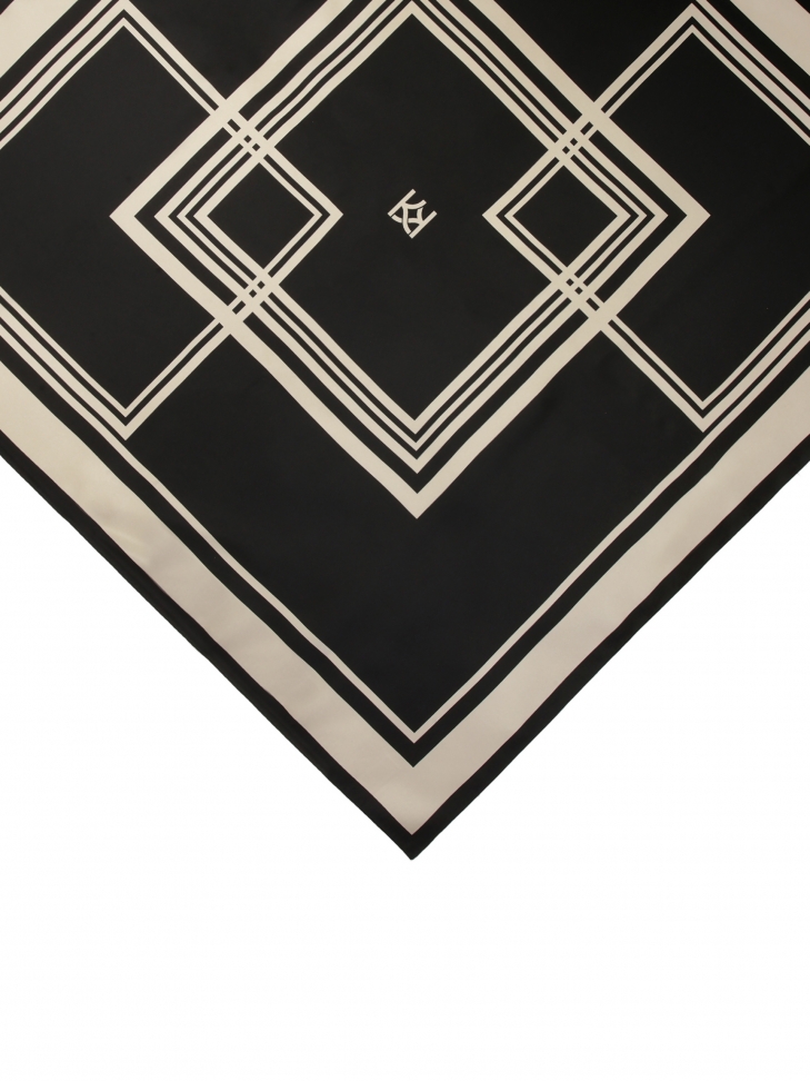 Czarna jedwabna apaszka w beżowy wzór