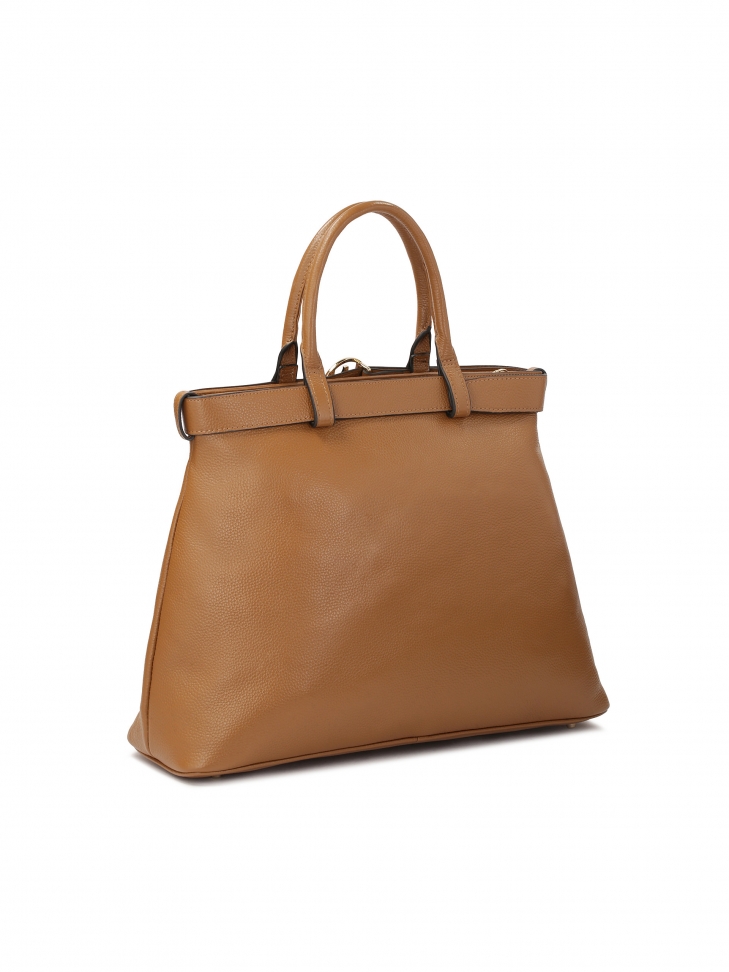 Jasnobrązowa torebka z paskiem z klamrą