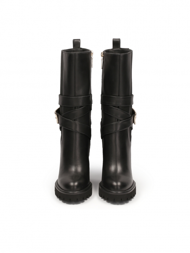 Wysokie botki z platformą