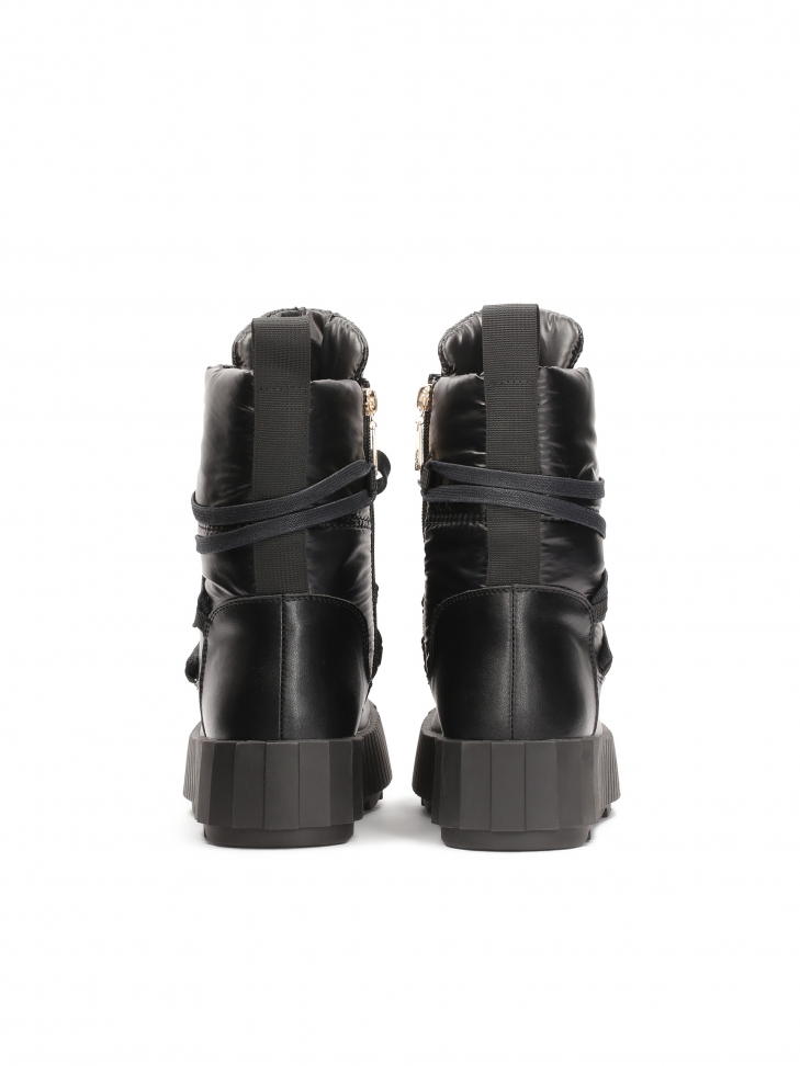 Czarne śniegowce damskie na grubej podeszwie