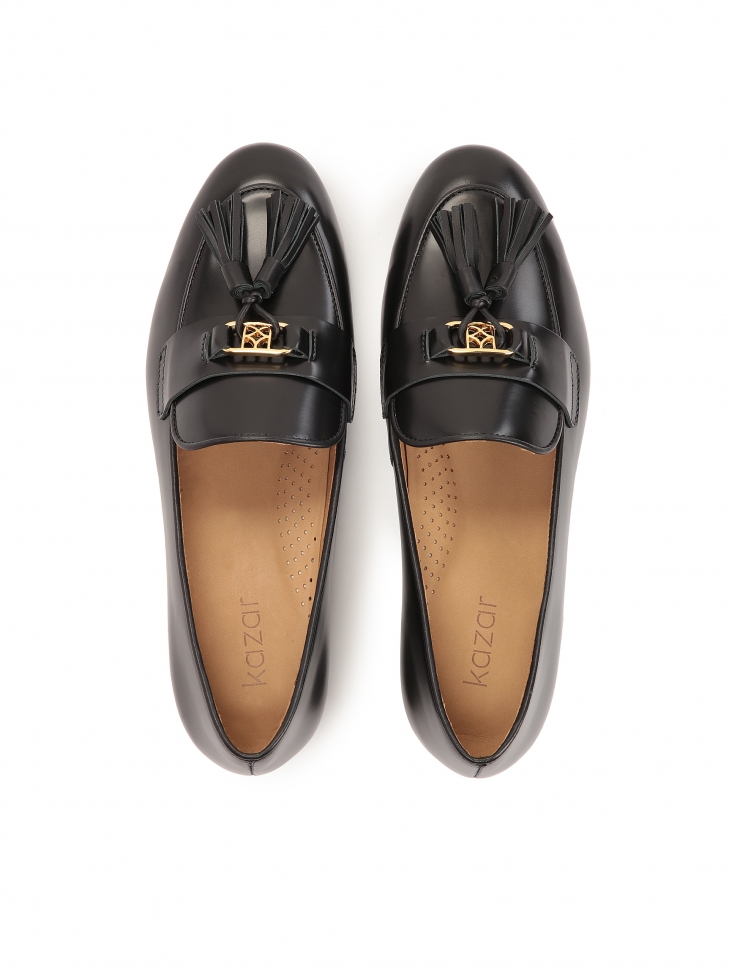 Płaskie wsuwane półbuty z chwostami