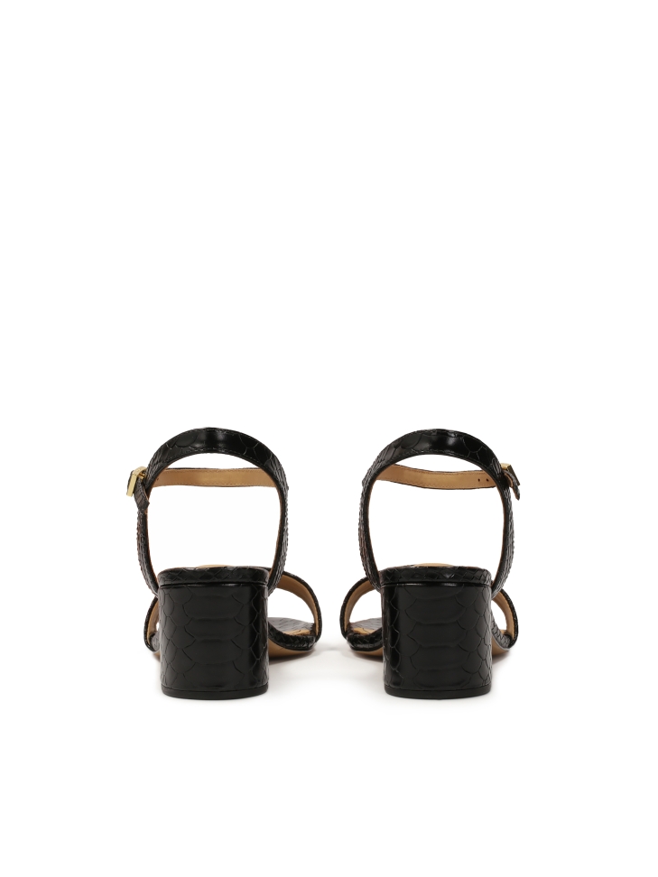 Sandały z tłoczonej skóry na szerokim słupku
